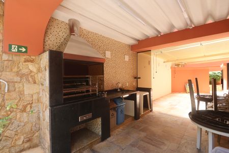 Apartamento para alugar com 183m², 4 quartos e 2 vagasÁrea comum - Churrasqueira