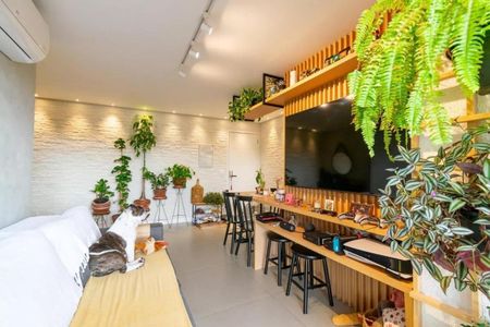 Apartamento à venda com 63m², 2 quartos e 1 vagaFoto 02