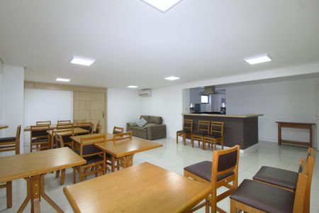 Apartamento para alugar com 88m², 2 quartos e 1 vagaÁrea Comum - Salão de Festas