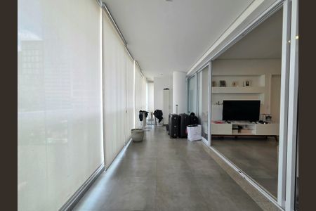 Varanda de apartamento à venda com 1 quarto, 70m² em Itaim Bibi, São Paulo
