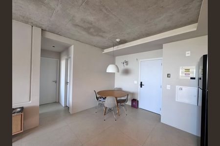 Sala de apartamento para alugar com 2 quartos, 81m² em Recreio dos Bandeirantes, Rio de Janeiro