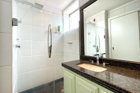 Apartamento para alugar com 95m², 3 quartos e 3 vagasBanheiro da Suíte 1