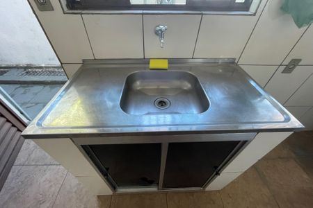 Banheiro  de apartamento para alugar com 1 quarto, 27m² em Jardim Sonia, São Paulo