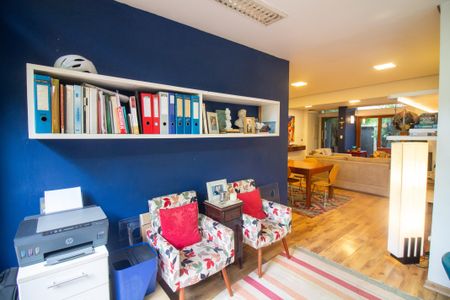 Casa à venda com 140m², 3 quartos e 1 vaga Casa à venda com 140m², 3 quartos e 1 vagaEscritório / Sala de Tv