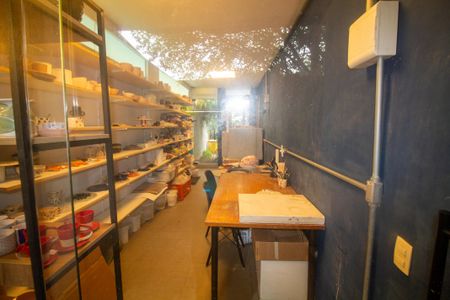 Casa à venda com 140m², 3 quartos e 1 vaga Casa à venda com 140m², 3 quartos e 1 vagaGaragem / Ateliê