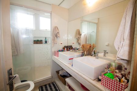 Casa à venda com 140m², 3 quartos e 1 vaga Casa à venda com 140m², 3 quartos e 1 vagaBanheiro