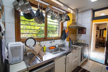 Casa à venda com 140m², 3 quartos e 1 vaga Casa à venda com 140m², 3 quartos e 1 vagaCozinha