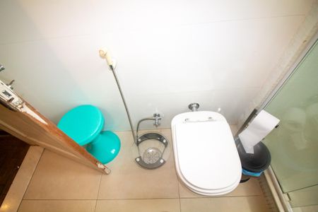 Casa à venda com 140m², 3 quartos e 1 vaga Casa à venda com 140m², 3 quartos e 1 vagaBanheiro