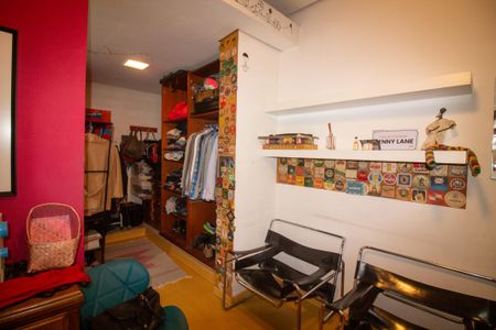 Casa à venda com 140m², 3 quartos e 1 vaga Casa à venda com 140m², 3 quartos e 1 vagaQuarto 1 - Suíte