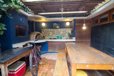 Casa à venda com 140m², 3 quartos e 1 vaga Casa à venda com 140m², 3 quartos e 1 vagaJardim / Churrasqueira