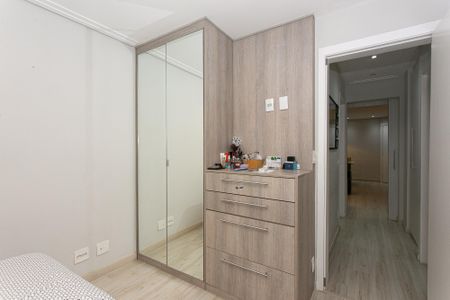 Apartamento à venda com 125m², 3 quartos e 2 vagas Apartamento à venda com 125m², 3 quartos e 2 vagasSuíte 1