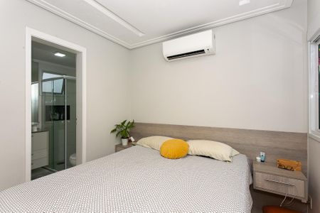 Apartamento à venda com 125m², 3 quartos e 2 vagas Apartamento à venda com 125m², 3 quartos e 2 vagasSuíte 1