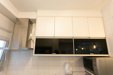 Apartamento à venda com 125m², 3 quartos e 2 vagas Apartamento à venda com 125m², 3 quartos e 2 vagasCozinha