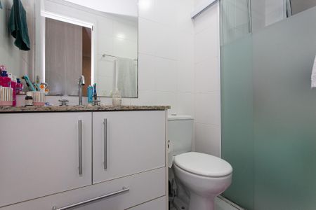 Apartamento à venda com 125m², 3 quartos e 2 vagas Apartamento à venda com 125m², 3 quartos e 2 vagasBanheiro da Suíte 2