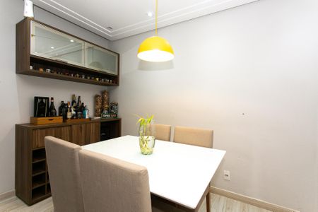 Apartamento à venda com 125m², 3 quartos e 2 vagas Apartamento à venda com 125m², 3 quartos e 2 vagasSala