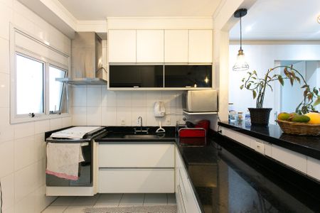 Apartamento à venda com 125m², 3 quartos e 2 vagas Apartamento à venda com 125m², 3 quartos e 2 vagasCozinha