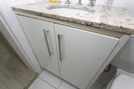 Apartamento à venda com 125m², 3 quartos e 2 vagas Apartamento à venda com 125m², 3 quartos e 2 vagasBanheiro da Suíte 3