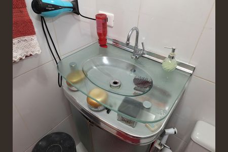 Banheiro de apartamento para alugar com 2 quartos, 64m² em Vila Amalia (zona Norte), São Paulo