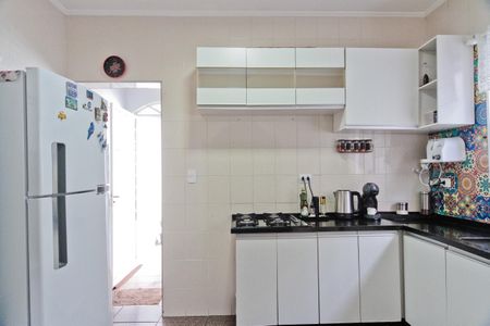 Casa para alugar com 110m², 2 quartos e 2 vagasCozinha