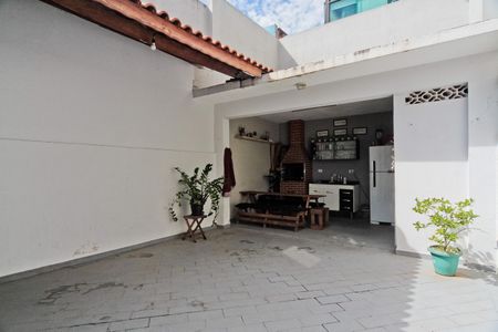 Casa para alugar com 110m², 2 quartos e 2 vagasÁrea externa