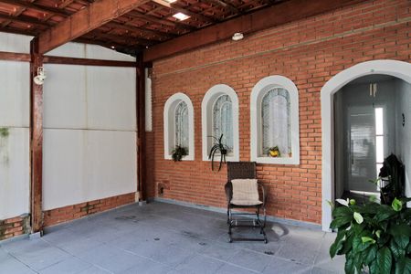 Casa para alugar com 110m², 2 quartos e 2 vagasÁrea externa