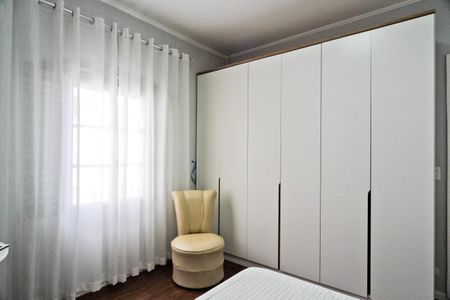 Casa para alugar com 110m², 2 quartos e 2 vagasQuarto 1