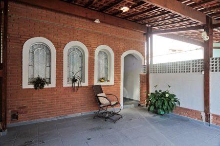 Casa para alugar com 110m², 2 quartos e 2 vagasÁrea externa
