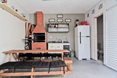 Casa para alugar com 110m², 2 quartos e 2 vagasÁrea externa