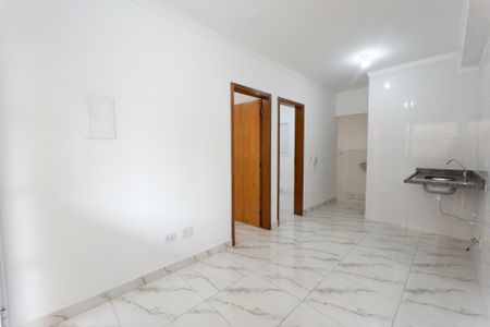 Sala/Cozinha de apartamento para alugar com 2 quartos, 45m² em São Domingos, São Paulo