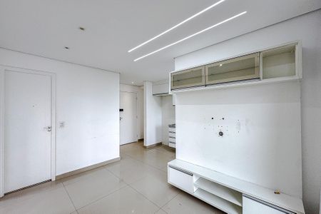 Apartamento para alugar com 65m², 2 quartos e 1 vagaSala