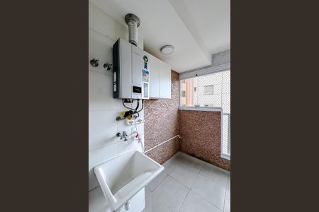 Apartamento para alugar com 65m², 2 quartos e 1 vagaÁrea de Serviço