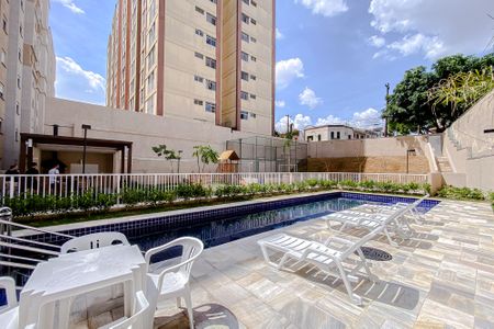 Apartamento para alugar com 65m², 2 quartos e 1 vagaÁrea comum - Piscina