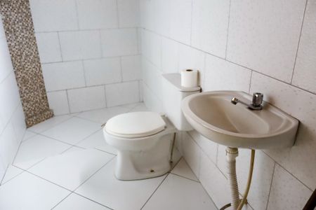 Casa à venda com 125m², 3 quartos e 2 vagasBanheiro 1