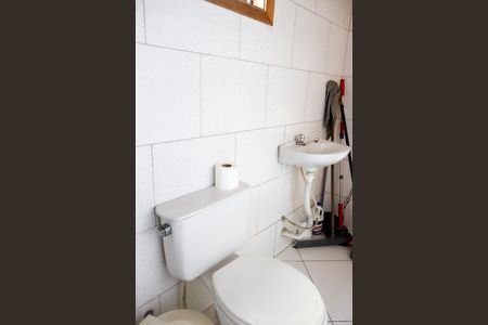 Casa à venda com 125m², 3 quartos e 2 vagasBanheiro 1