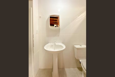 Apartamento para alugar com 70m², 2 quartos e sem vagaBanheiro