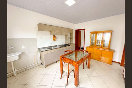 Sala de TV de apartamento para alugar com 2 quartos, 70m² em Real Parque, São José