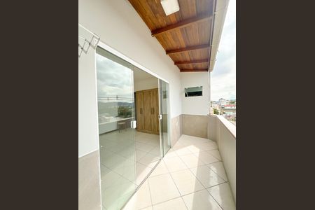 Apartamento para alugar com 60m², 2 quartos e sem vagaVaranda