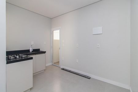 Apartamento para alugar com 86m², 2 quartos e sem vagaCozinha e Área de Serviço