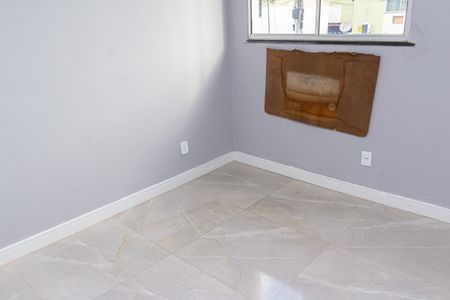 Quarto 1 de casa de condomínio para alugar com 2 quartos, 75m² em Campo Grande, Rio de Janeiro