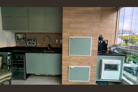 Apartamento à venda com 114m², 3 quartos e 2 vagasVaranda