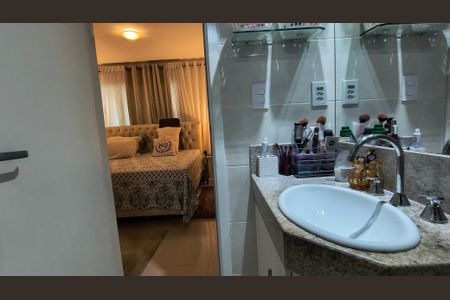 Apartamento à venda com 114m², 3 quartos e 2 vagasBanheiro da Suíte