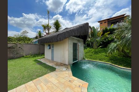 Casa de condomínio para alugar com 2950m², 3 quartos e 5 vagasPiscina