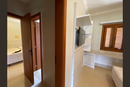 Casa de condomínio para alugar com 2950m², 3 quartos e 5 vagasSuíte 1