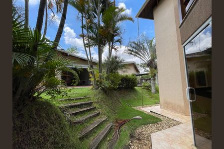 Casa de condomínio para alugar com 2950m², 3 quartos e 5 vagasFachada