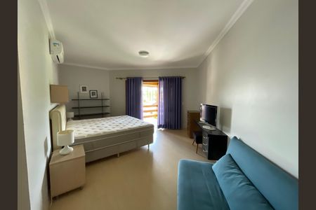 Casa de condomínio para alugar com 2950m², 3 quartos e 5 vagasSuíte 1