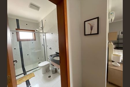 Casa de condomínio para alugar com 2950m², 3 quartos e 5 vagasSuíte 1