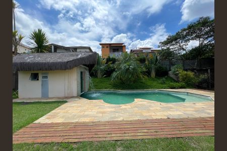 Casa de condomínio para alugar com 2950m², 3 quartos e 5 vagasPiscina
