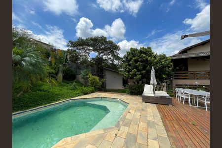 Casa de condomínio para alugar com 2950m², 3 quartos e 5 vagasPiscina