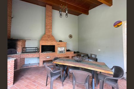 Casa de condomínio para alugar com 2950m², 3 quartos e 5 vagasChurrasqueira