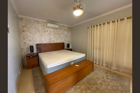 Casa de condomínio para alugar com 2950m², 3 quartos e 5 vagasQuarto 1